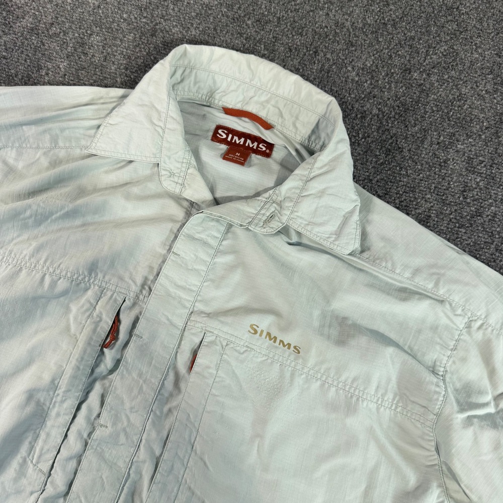 Simms Mens No Fly Zone Fishing Shirt Long Sleeve Button Up Light Green Medium
